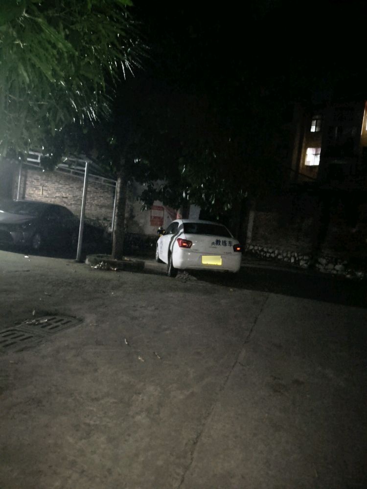 荷城街二里68号