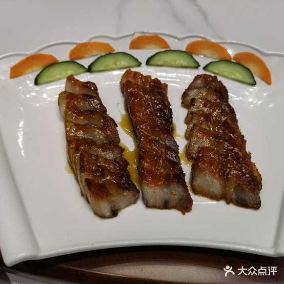 隆局楼海鲜酒店(江报·枫丹白露店)