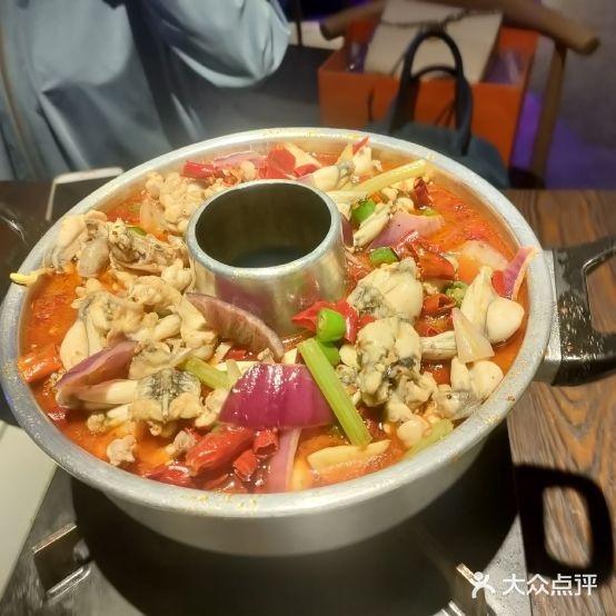 贪嘴蛙·美蛙鱼自助火锅(秀英东南亚风情街店)