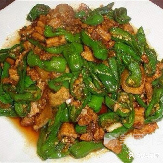 新禾圆川菜馆(建兰丽苑店)