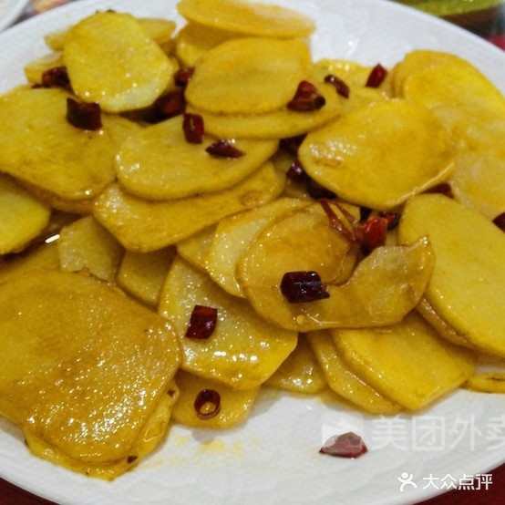 冬拉大盘土鸡烤烧抓饭