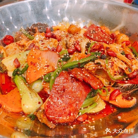 贡线云南米线麻辣香锅(学府三道街店)