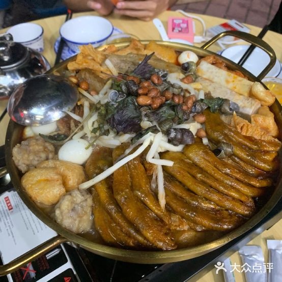 京皇廷田螺鸭爪煲(河源总店)