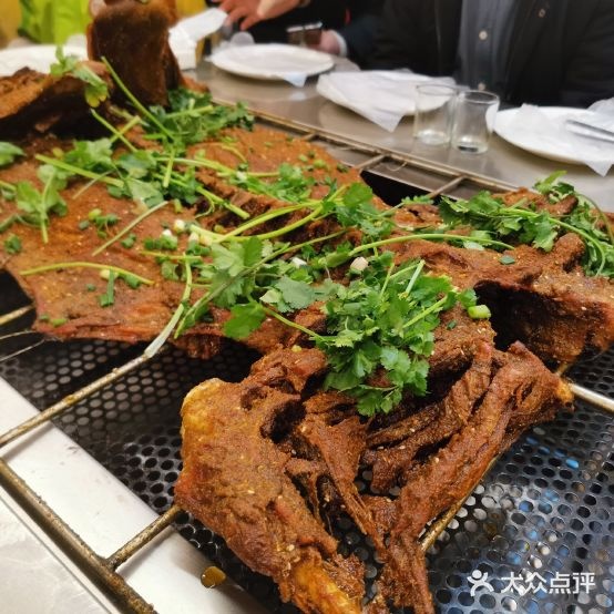 微马山庄生态美食花园,火锅,江湖菜,烧烤,烤全羊