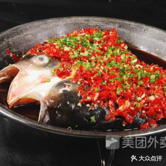 湘香味道鲜味香菜馆(记者公寓斜对面)