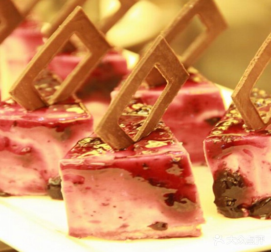 裕通MOMENT西餐馆