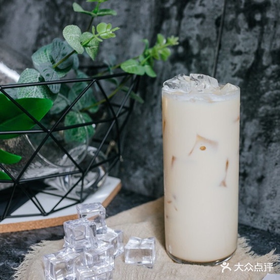 BIGMONIAN韩式炸鸡奶茶小食(黄岩店)