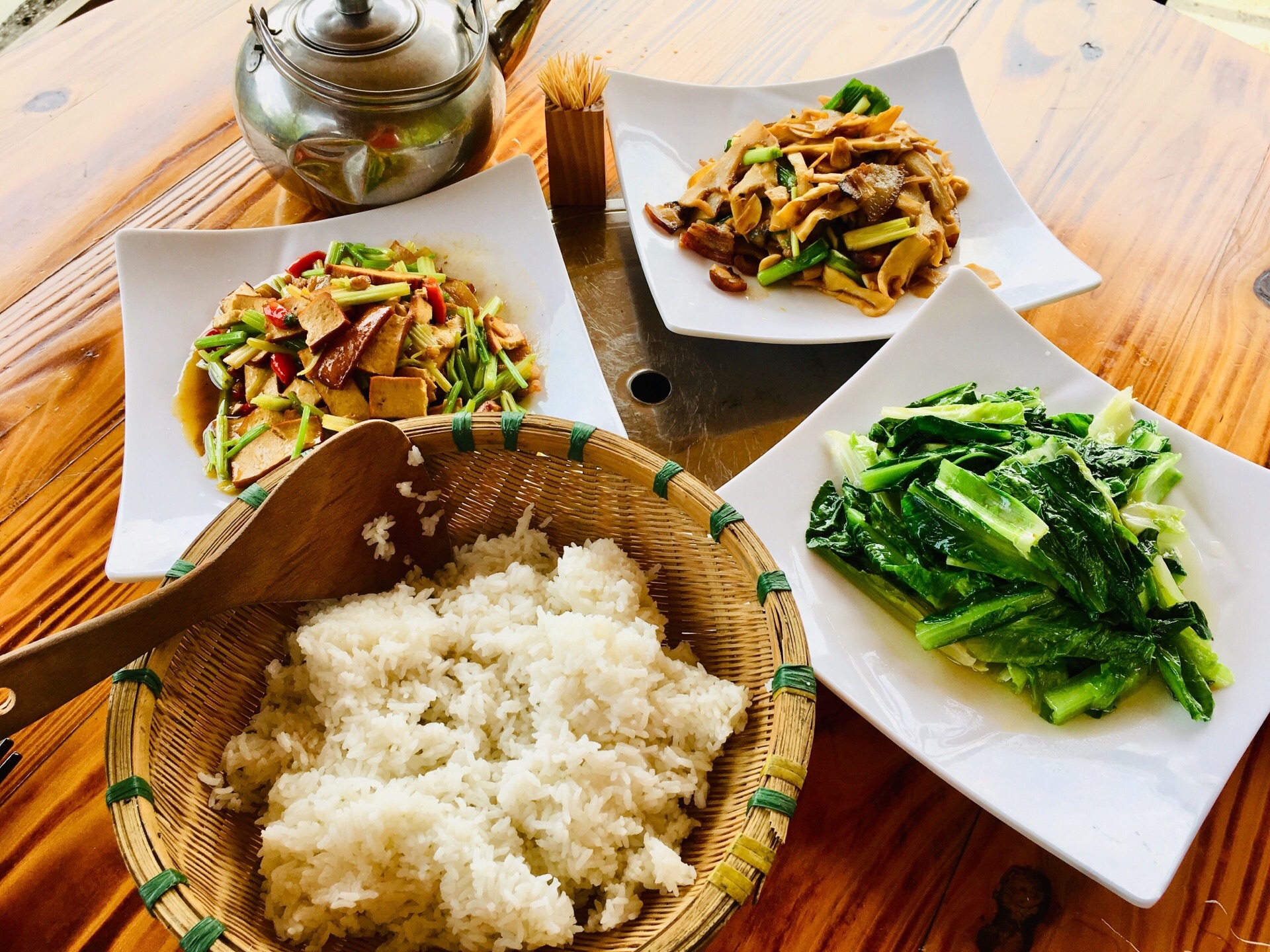 盘瓠寨园林餐厅私房菜·自助烧烤