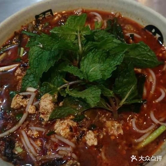 红歌小吃店