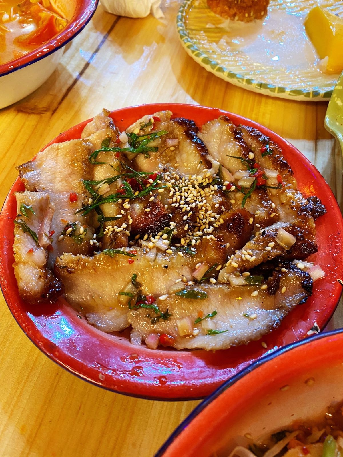 曼龙泰茶