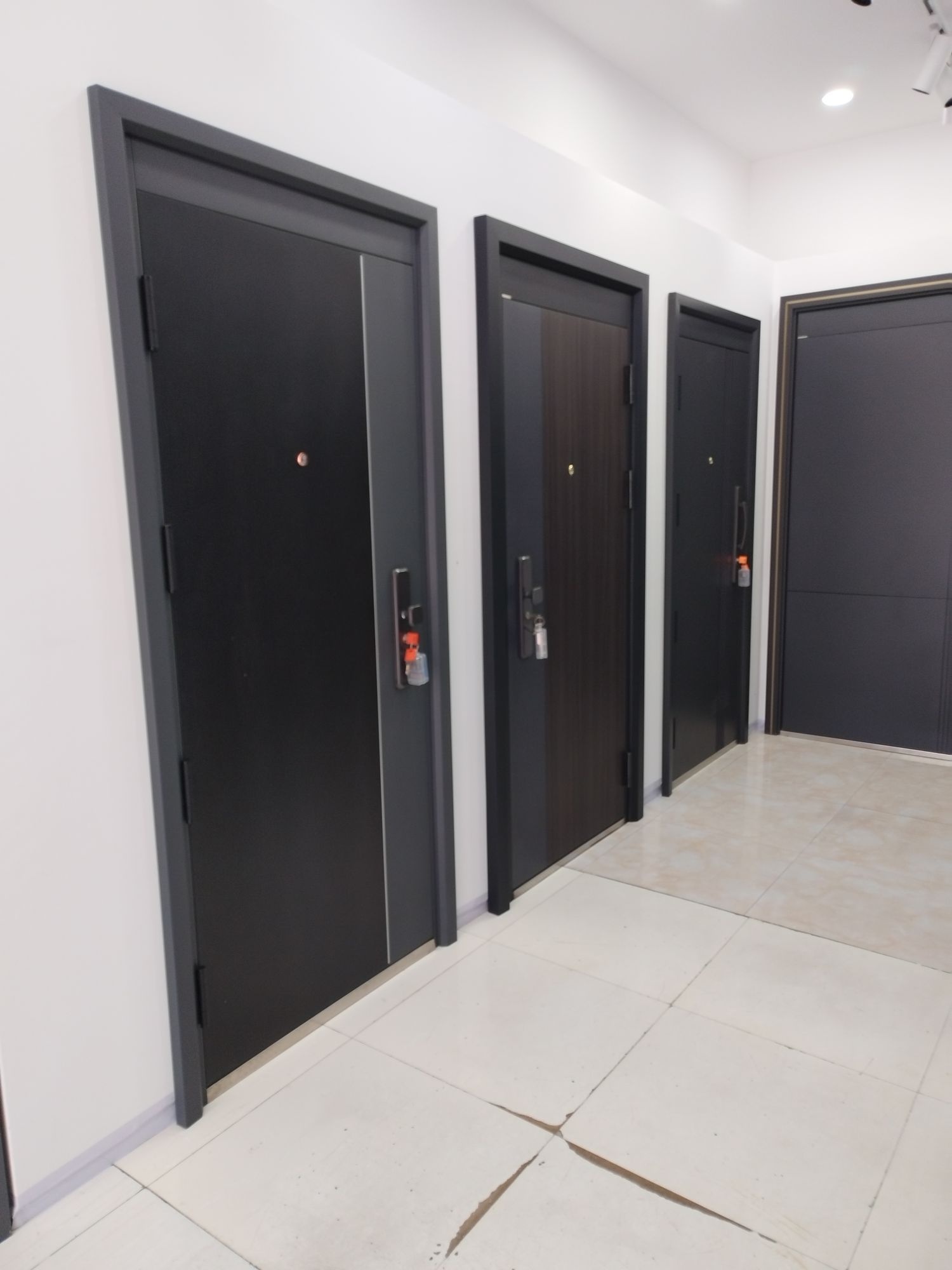 李一锁行(瑞新街店)