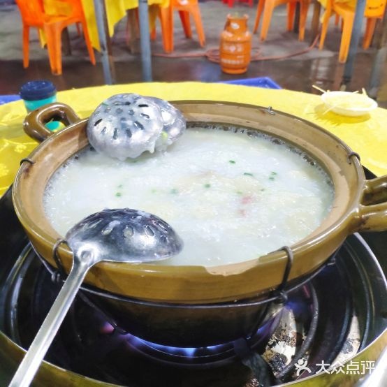 露姐猪杂粥