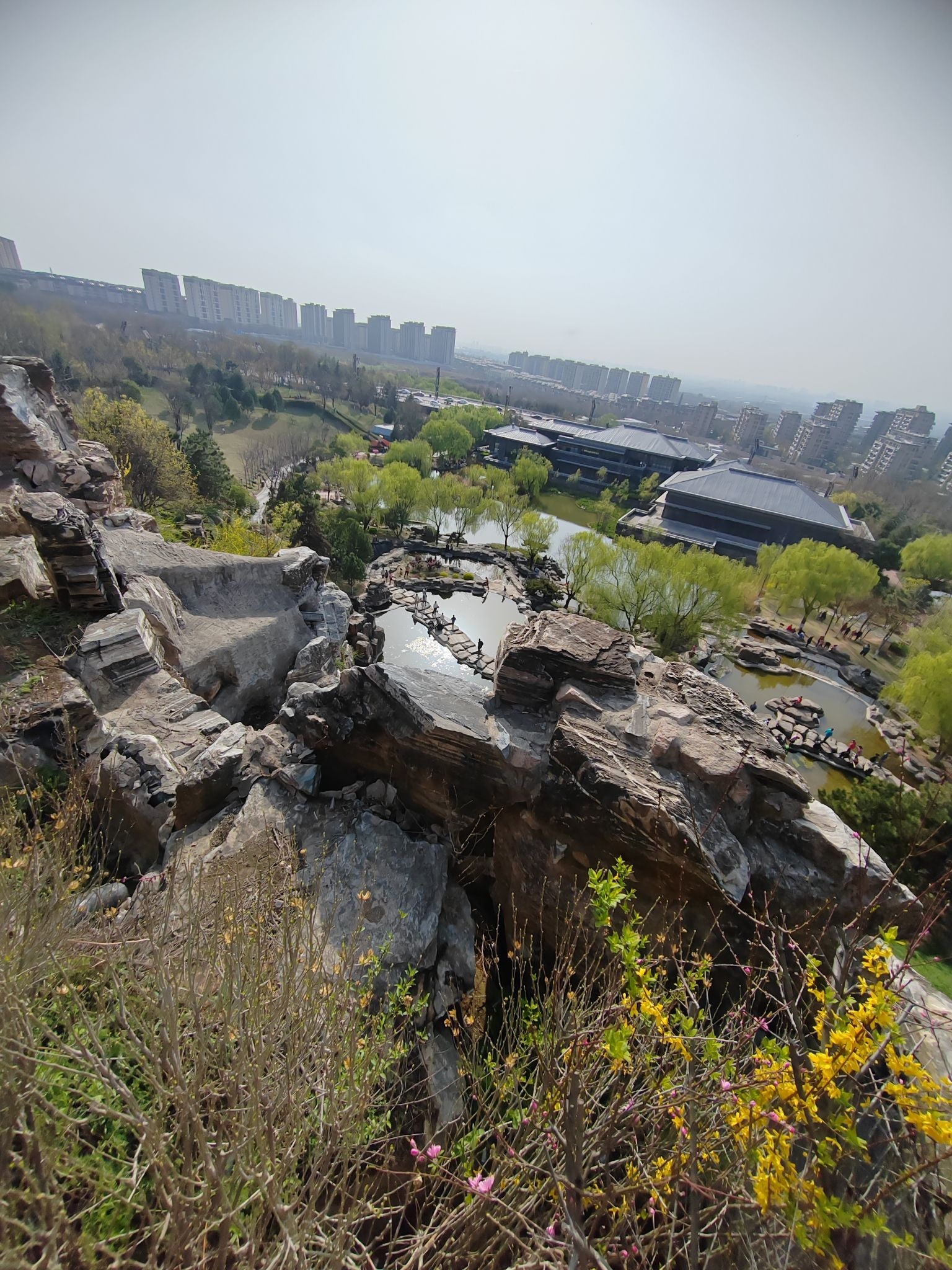 鹦鹉寺公园