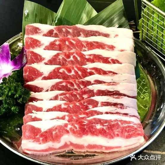 九田牛果木碳火烤肉(齐鲁吾悦店)
