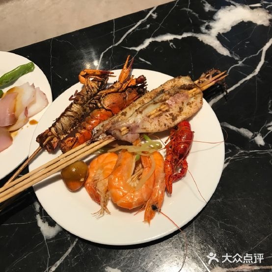 山东鲁华龙呈酒店-F5时尚自助餐厅