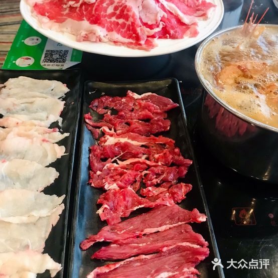 全真油画去想海鲜自助火锅