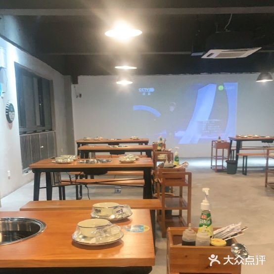 签椒蜀味特色n牛肉串串香火锅(山湖花园店)