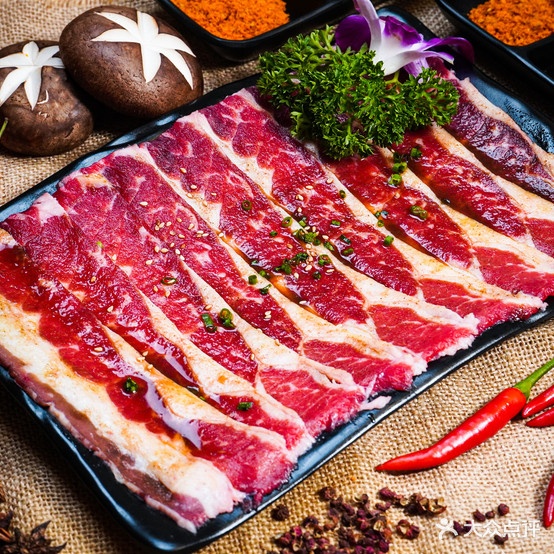 山项公园炭火烤肉(光明路双丰店)