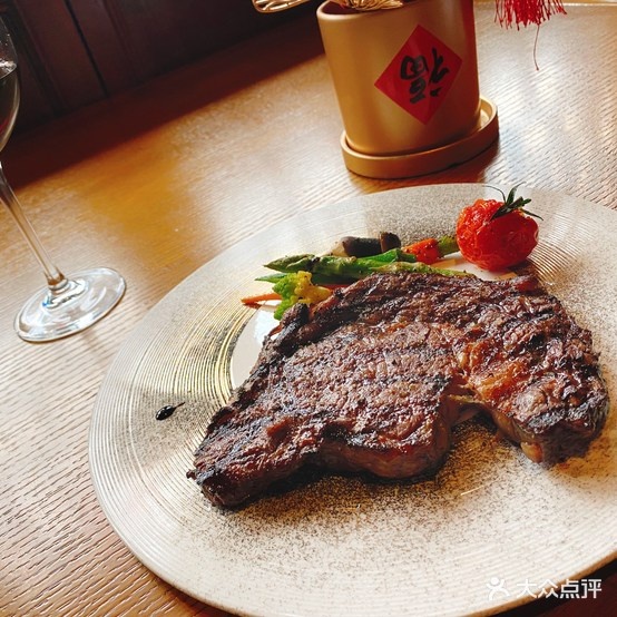 颐何安缦绿盎扒房 The Grill