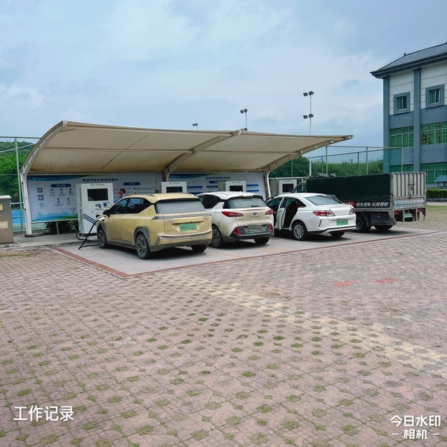 南方电网充电站(韶关市翁源县文体广场公共站)