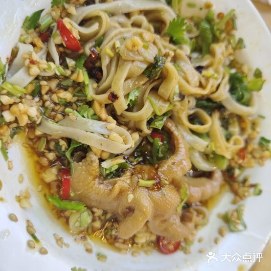 老成都串串火锅(站北西路店)