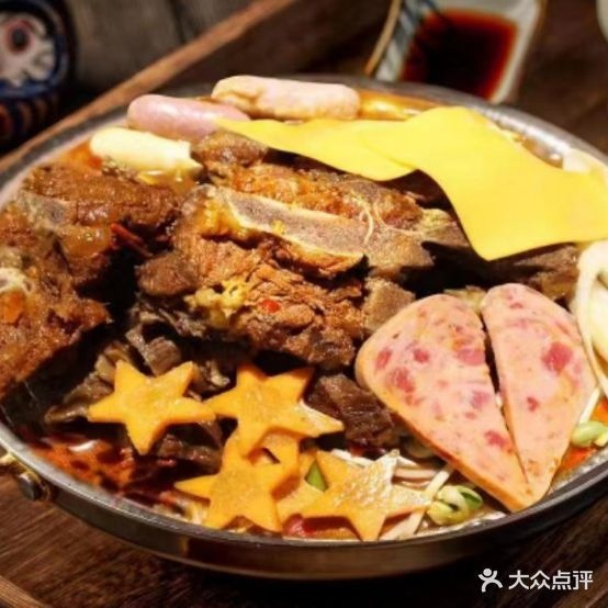 西月山居·炭烤活鳗烧肉自主(汉街店)