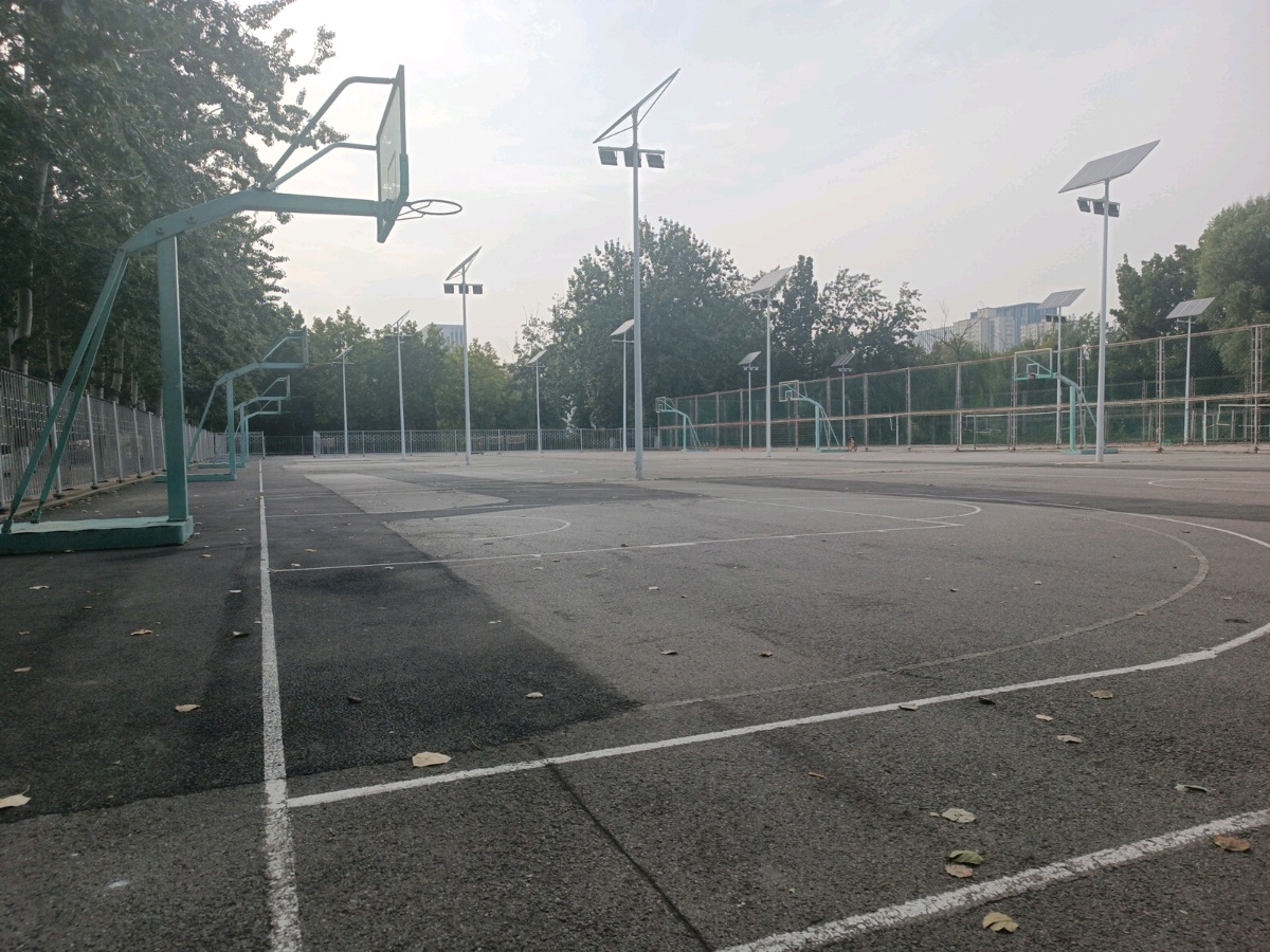 山财经大学(燕山校区)-篮球场