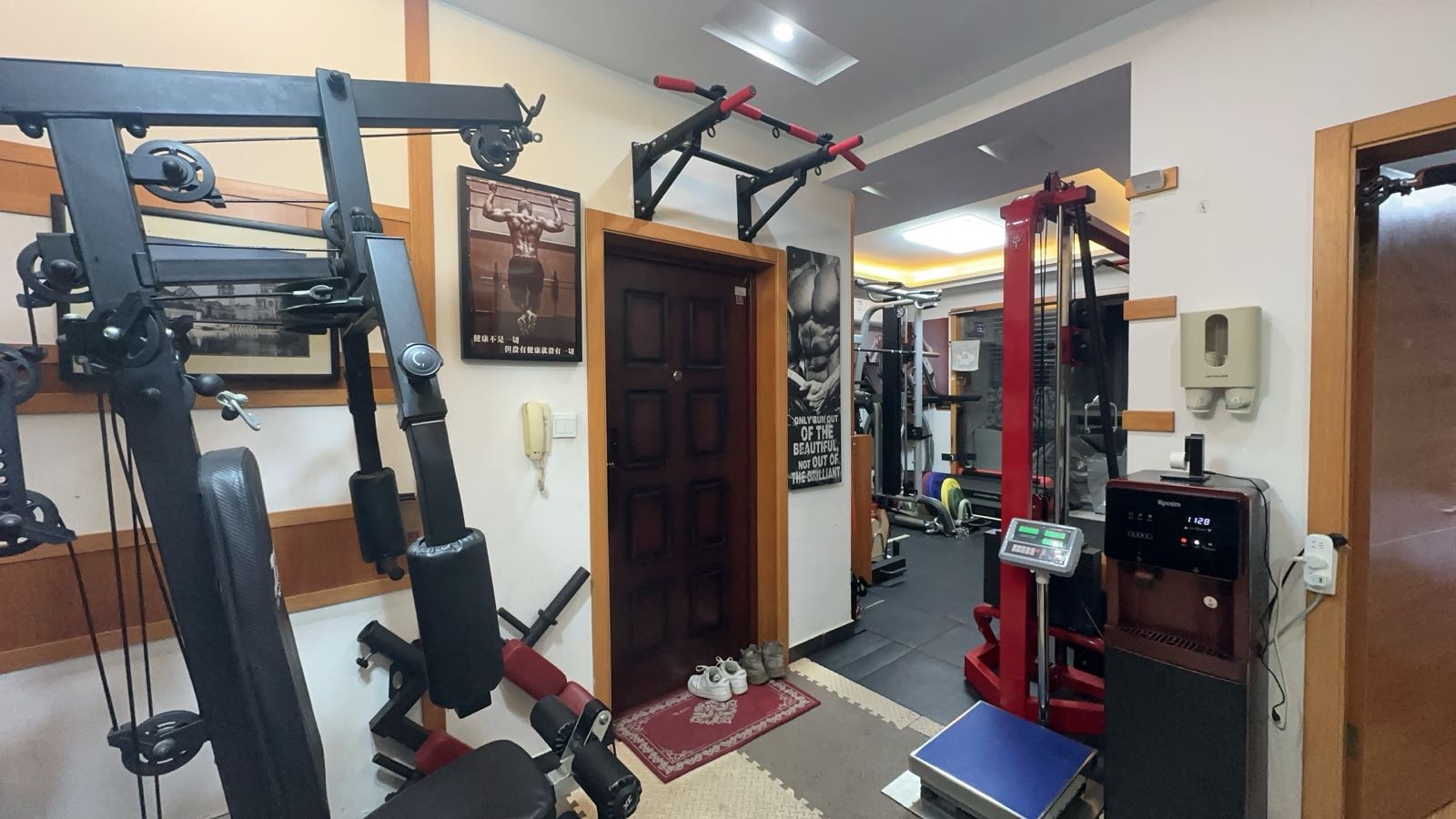 铭冠弘健身工作室