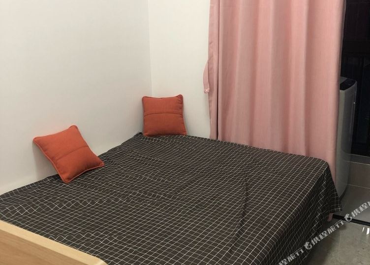 东莞由她阁(点击头像预览更多其他房源)公寓(港口大道分店)