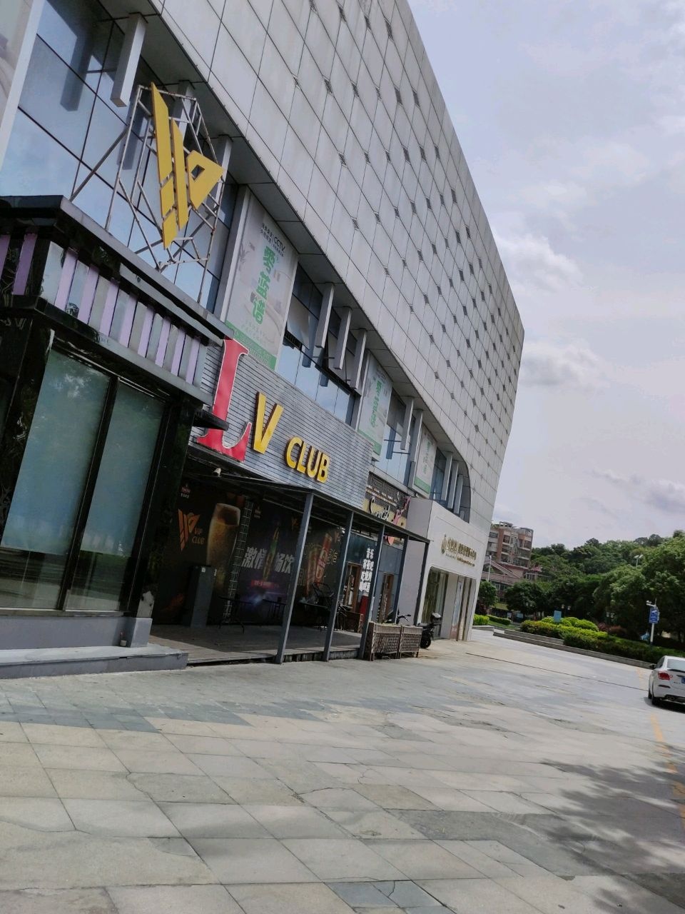 LV CLUB