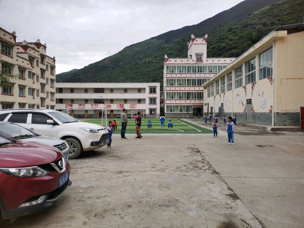 两河乡红十字博爱中心小学