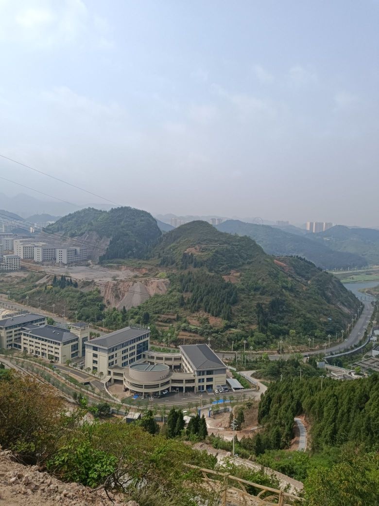 黔东南理工职业学院