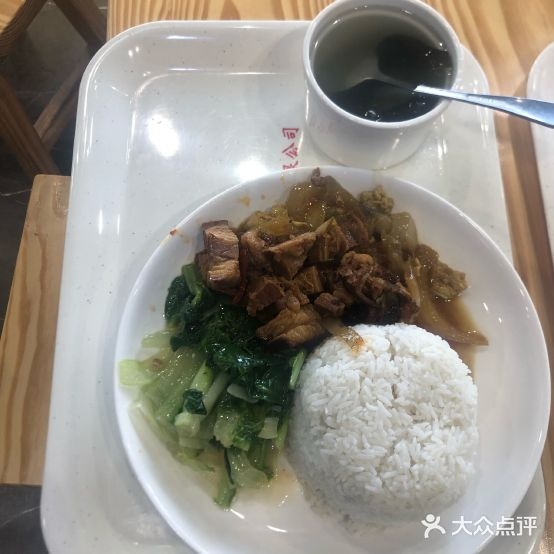 掌膳明猪·克价猪脚饭(望海路店)