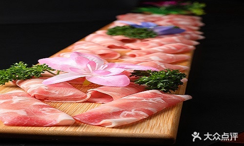 蜀兴龙知火锅(济南首店)