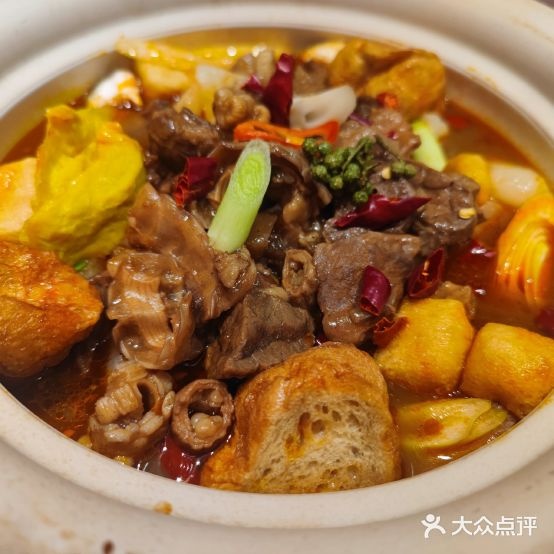 牛馆主广顺牛杂煲(万达广场咸阳秦都店)