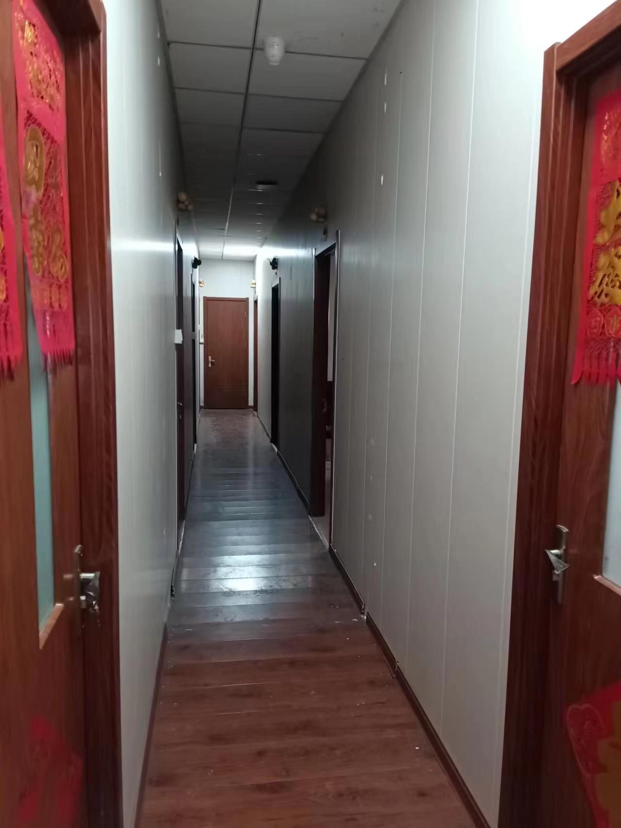 悖房喀红粢子棋牌(太湖路号院内平房)