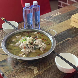 川黔农家乐(阿西里西韭菜坪店)