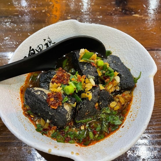 黑白电视老唱啥吃货铺(永旺梦乐城苏州新区店)