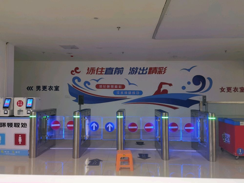 长泰区文体中心游泳馆