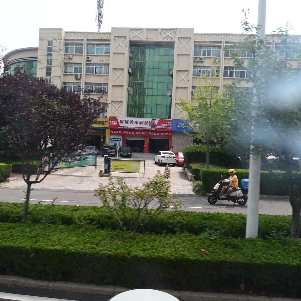 玲珑养车驿站(日照市宏发汽修)