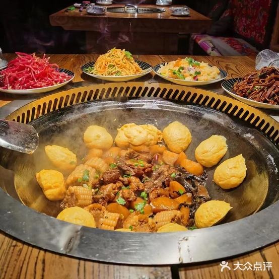 悦馨东北大锅炖(鹏鹰紫城店)