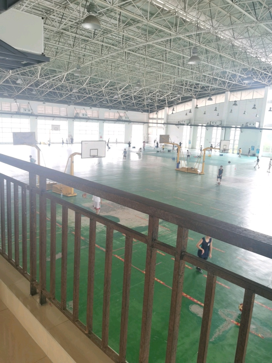 广东药科大学(中山校区)-体育馆篮球场