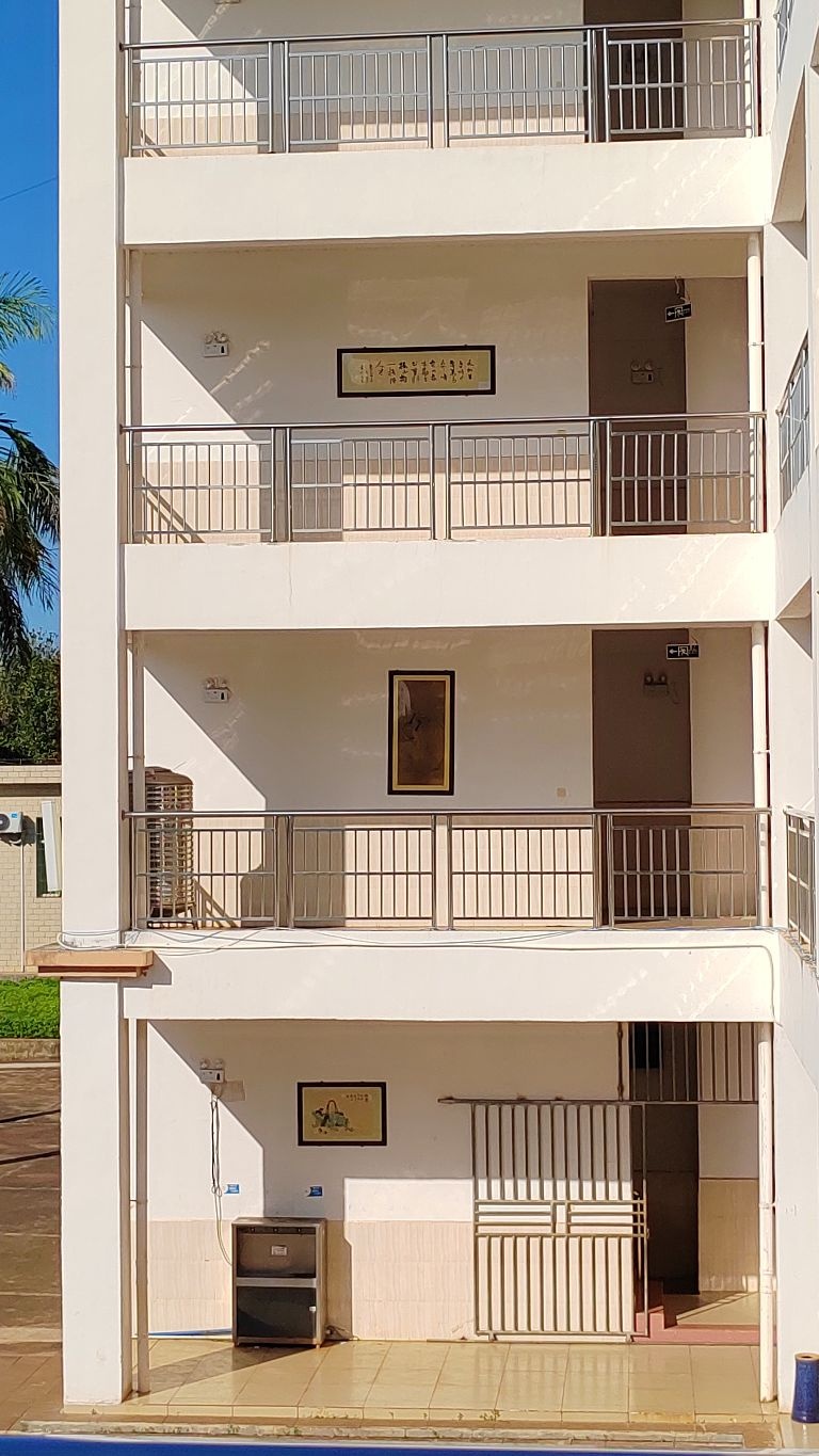 临高县多文中学