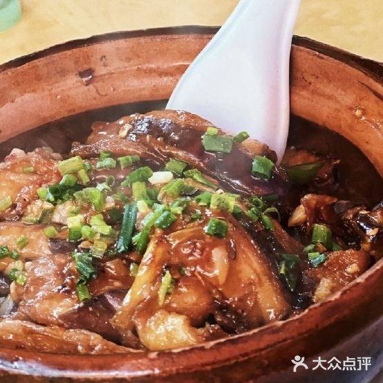 如易饭店(梅州三路店)