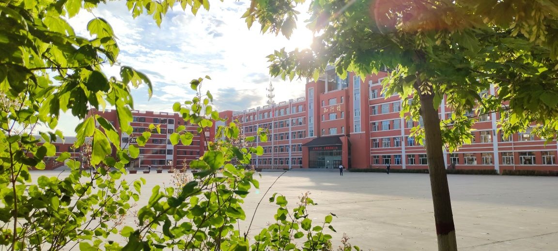 黑河市五大连池高级中学