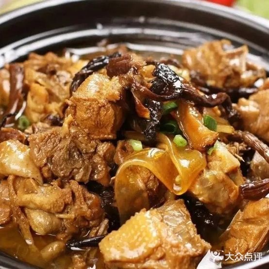 老男孩东北莱铁锅炖(理想城店)