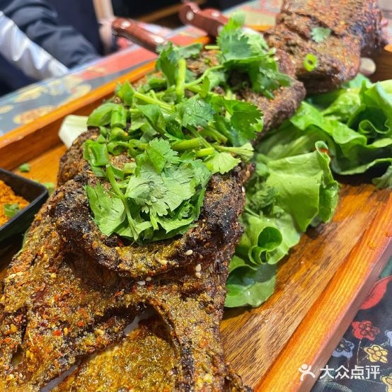 寨花园开藏餐烧烤