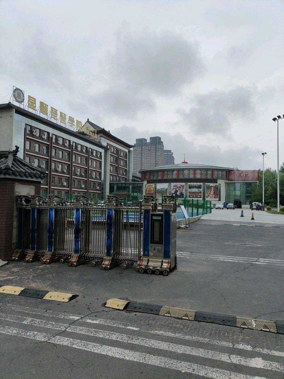 显顺琵琶学校-停车场