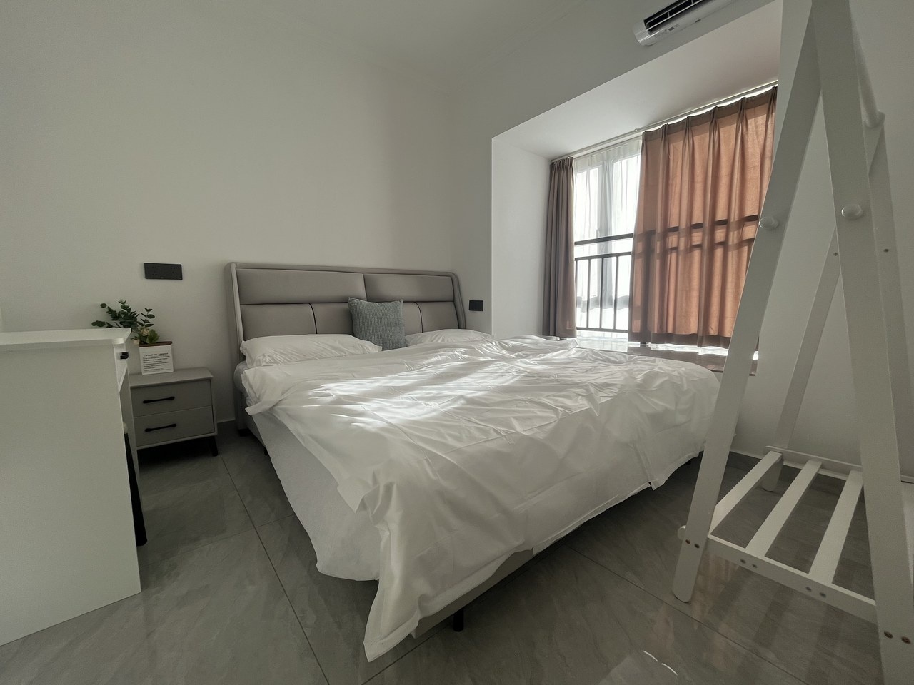 禾曼汉娜民宿(银滩大道分店)