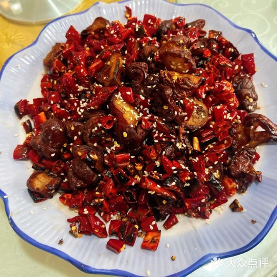 李厨师美食城